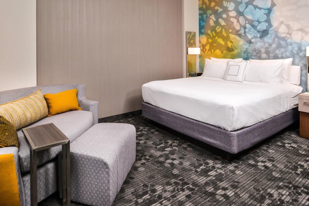 Courtyard By Marriott Charlotte Northlake Esterno foto