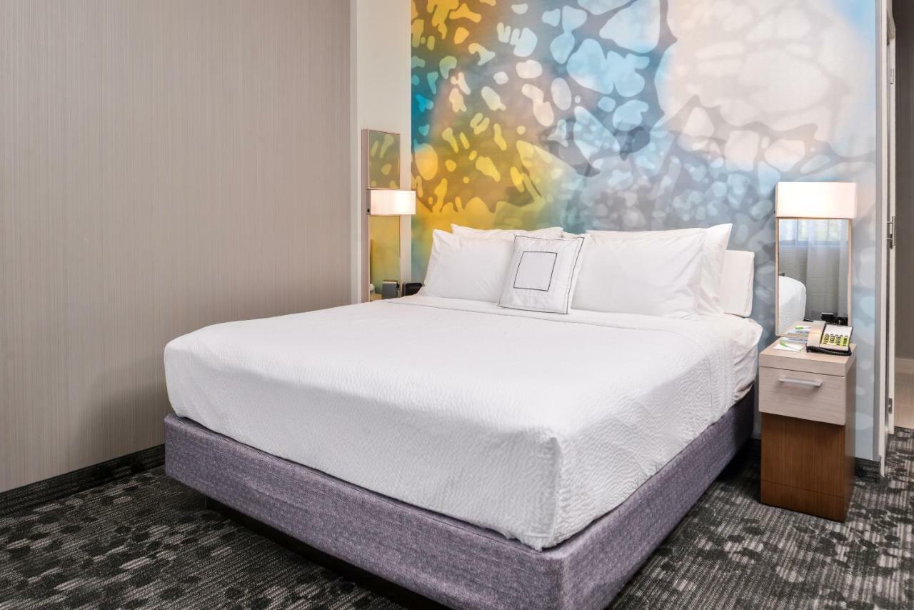 Courtyard By Marriott Charlotte Northlake Esterno foto